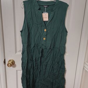 BloomChic Deep Green Sleeveless Midi Dress Size 1x NWT